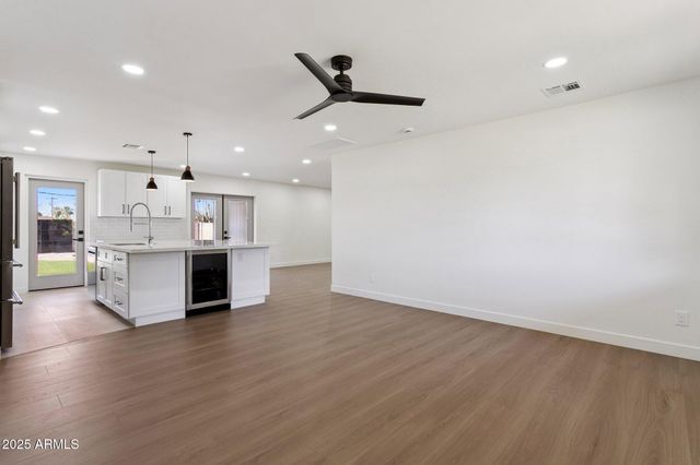 2920 S RITA Lane, Tempe, AZ 85282