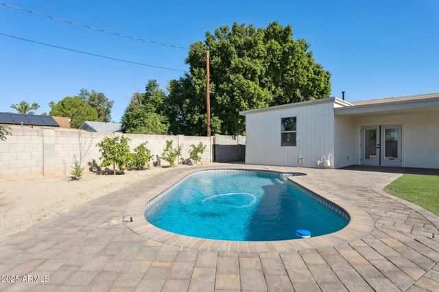 2920 S RITA Lane, Tempe, AZ 85282