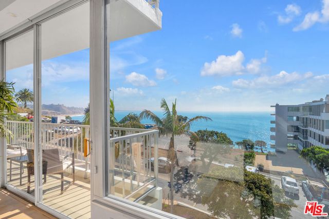 17350 W Sunset Boulevard 303, Pacific Palisades, CA 90272