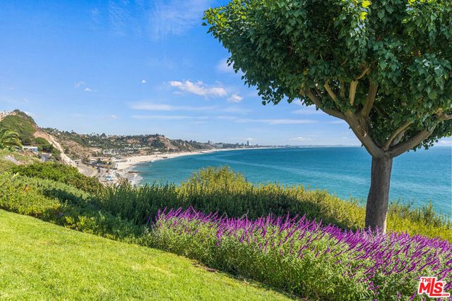 17350 W Sunset Boulevard 303, Pacific Palisades, CA 90272