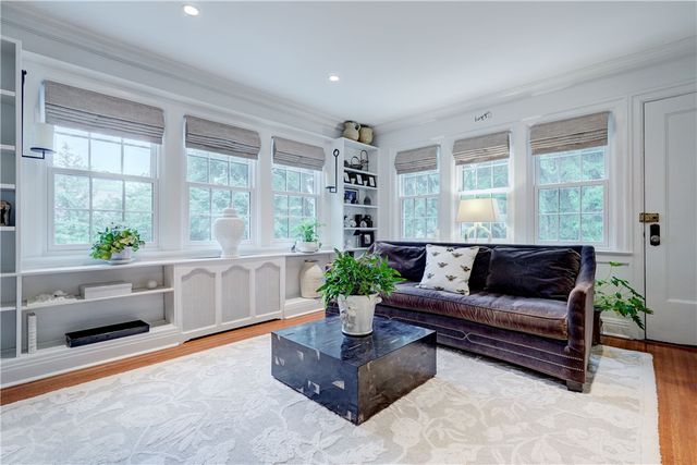 264 Alpine Drive, Pittsford, NY 14618