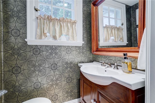264 Alpine Drive, Pittsford, NY 14618