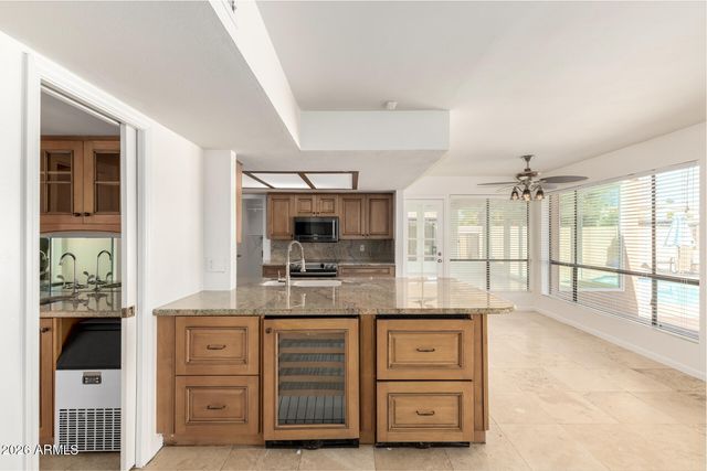 6517 S HAZELTON Lane, Tempe, AZ 85283