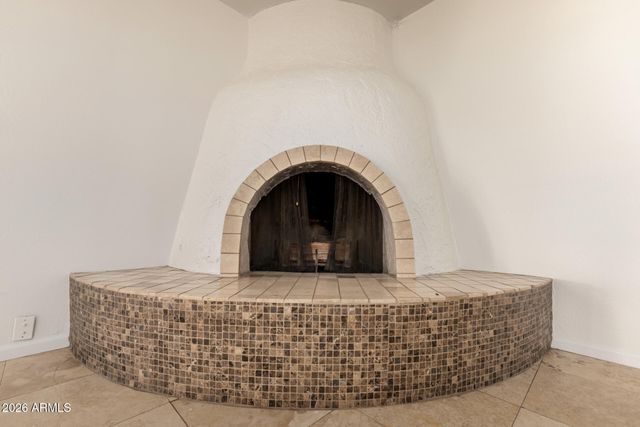 6517 S HAZELTON Lane, Tempe, AZ 85283