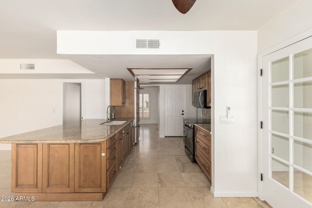 6517 S HAZELTON Lane, Tempe, AZ 85283