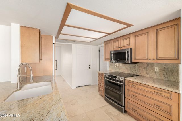 6517 S HAZELTON Lane, Tempe, AZ 85283