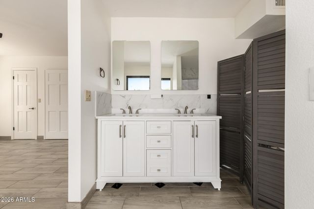 6517 S HAZELTON Lane, Tempe, AZ 85283