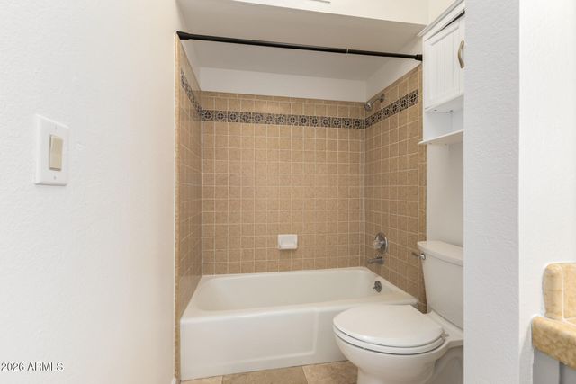 6517 S HAZELTON Lane, Tempe, AZ 85283