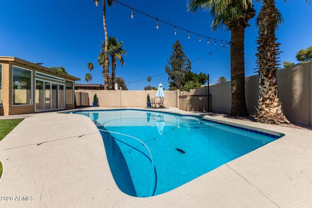 6517 S HAZELTON Lane, Tempe, AZ 85283