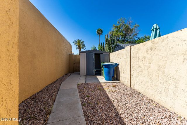 6517 S HAZELTON Lane, Tempe, AZ 85283