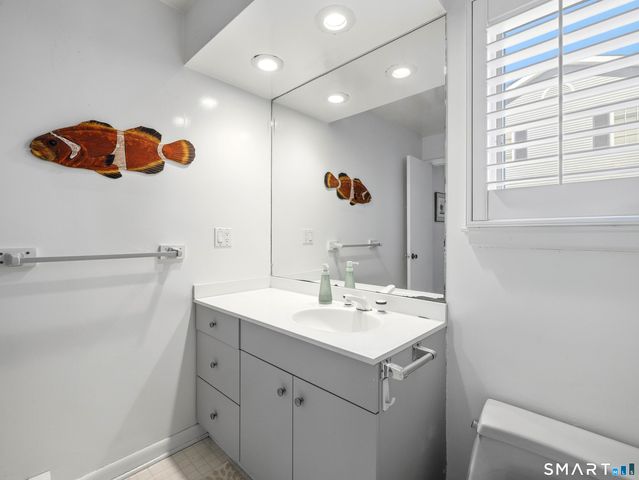 24 Cherry Lane, Madison, CT 06443