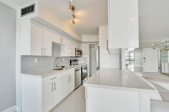 301 174th Street 1401, Sunny Isles Beach, FL 33160