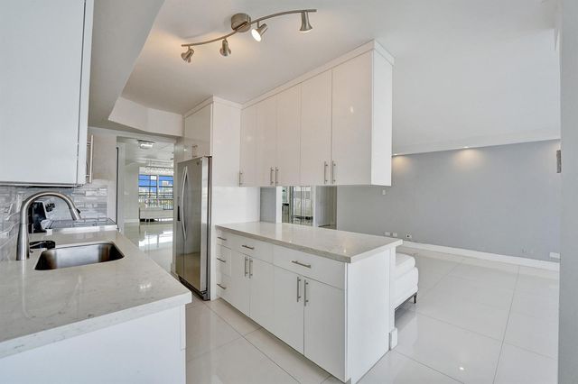 301 174th Street 1401, Sunny Isles Beach, FL 33160
