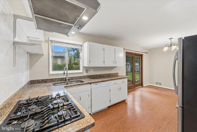 6210 DANA AVE, Springfield, VA 22150
