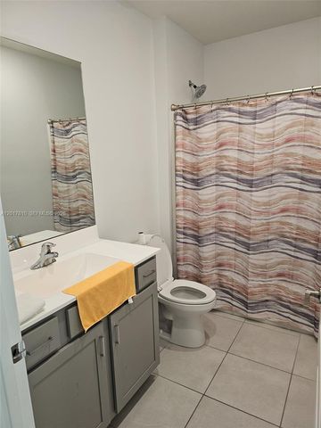 831 Bent Creek Dr, Fort Pierce, FL 34947