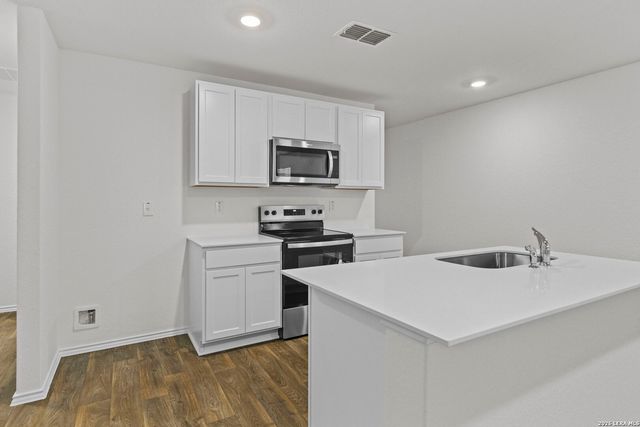 5729 Bailey Downs, San Antonio, TX 78245