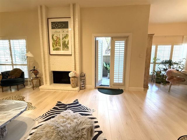 10433 High Hollows Drive 117, Dallas, TX 75230