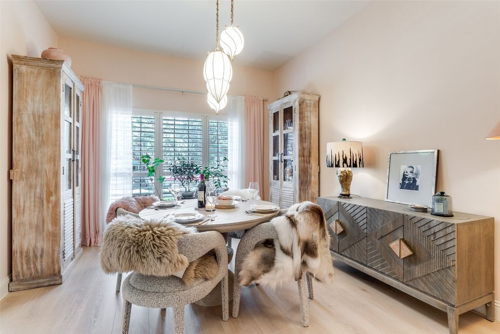 10433 High Hollows Drive 117, Dallas, TX 75230