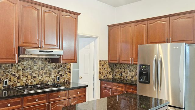 112 Ranch Trail, Irving, TX 75063