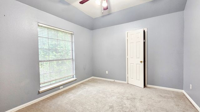 112 Ranch Trail, Irving, TX 75063