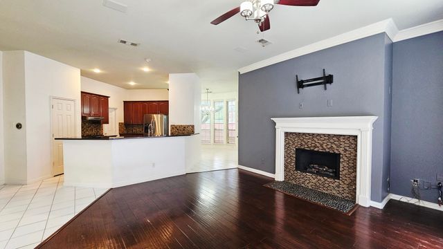 112 Ranch Trail, Irving, TX 75063