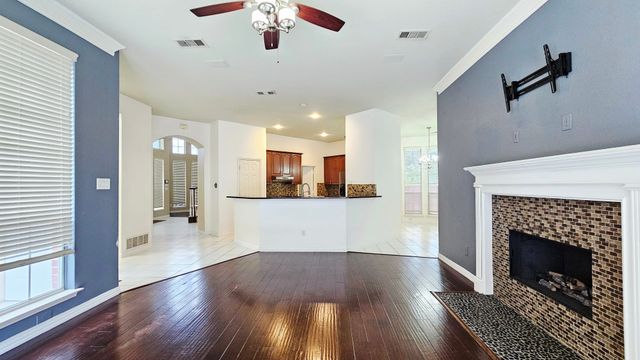 112 Ranch Trail, Irving, TX 75063