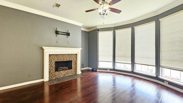 112 Ranch Trail, Irving, TX 75063