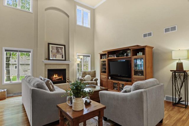 301 Bergamont Boulevard, Oregon, WI 53575