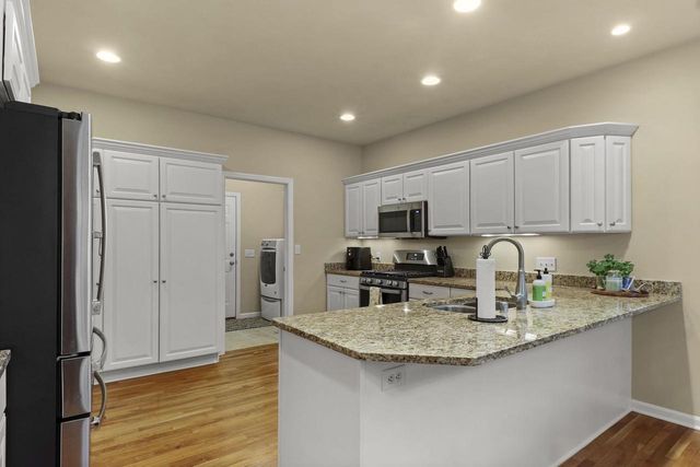 301 Bergamont Boulevard, Oregon, WI 53575