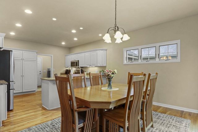 301 Bergamont Boulevard, Oregon, WI 53575