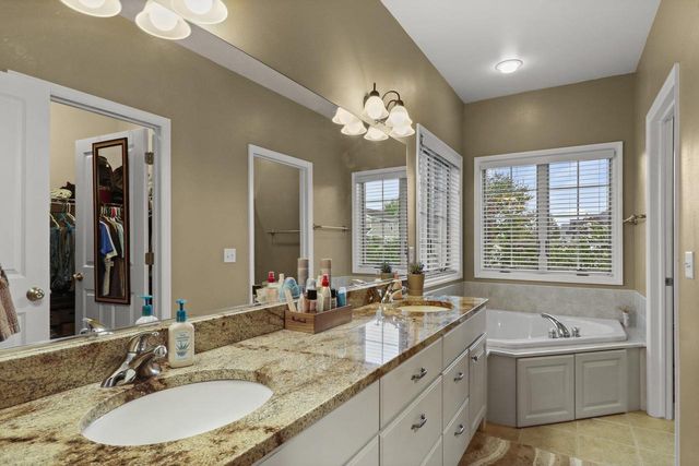 301 Bergamont Boulevard, Oregon, WI 53575