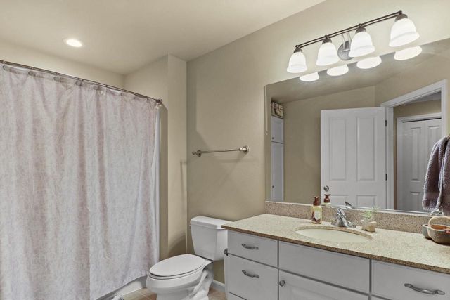 301 Bergamont Boulevard, Oregon, WI 53575