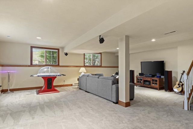 301 Bergamont Boulevard, Oregon, WI 53575