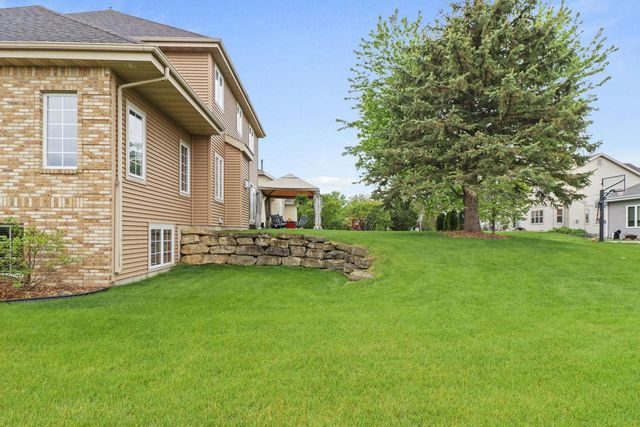 301 Bergamont Boulevard, Oregon, WI 53575