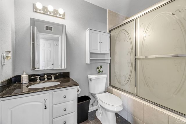 903 Boxwood Lane, Lemoore, CA 93245