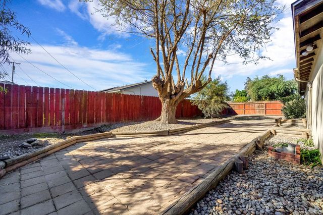 903 Boxwood Lane, Lemoore, CA 93245