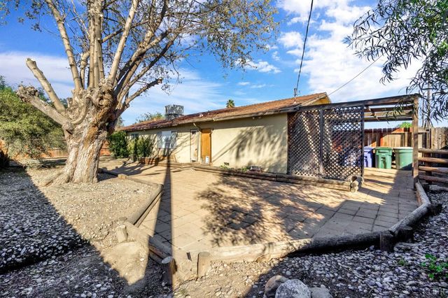 903 Boxwood Lane, Lemoore, CA 93245