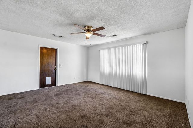 903 Boxwood Lane, Lemoore, CA 93245