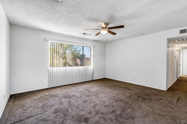 903 Boxwood Lane, Lemoore, CA 93245