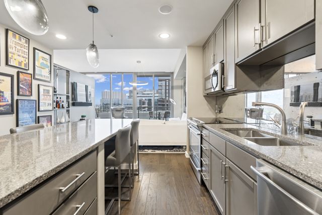 1212 Laurel St Apt 2114, Nashville, TN 37203