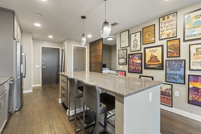 1212 Laurel St Apt 2114, Nashville, TN 37203