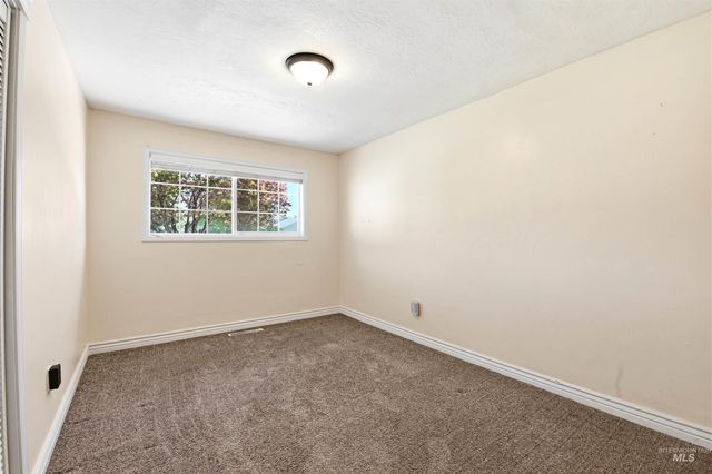 1707 N Westland Dr, Boise, ID 83704