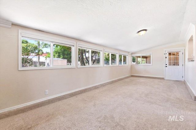 1707 N Westland Dr, Boise, ID 83704