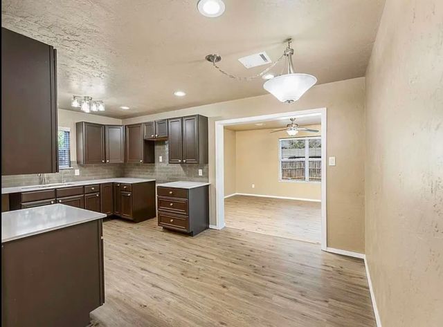 508 SW 70th St, Lawton, OK 73505