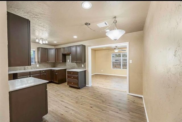 508 SW 70th St, Lawton, OK 73505