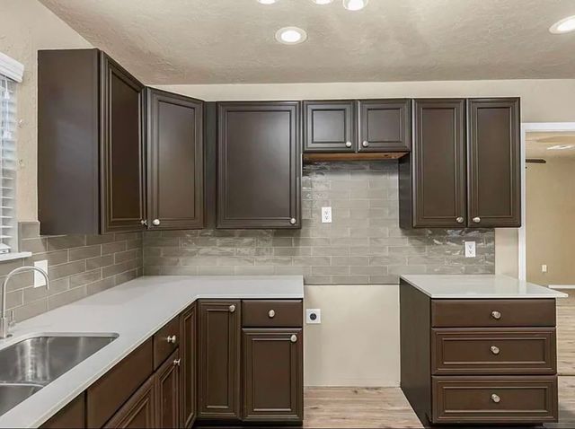 508 SW 70th St, Lawton, OK 73505