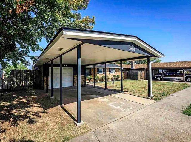 508 SW 70th St, Lawton, OK 73505