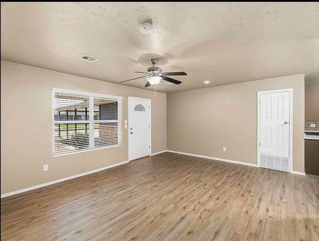 508 SW 70th St, Lawton, OK 73505