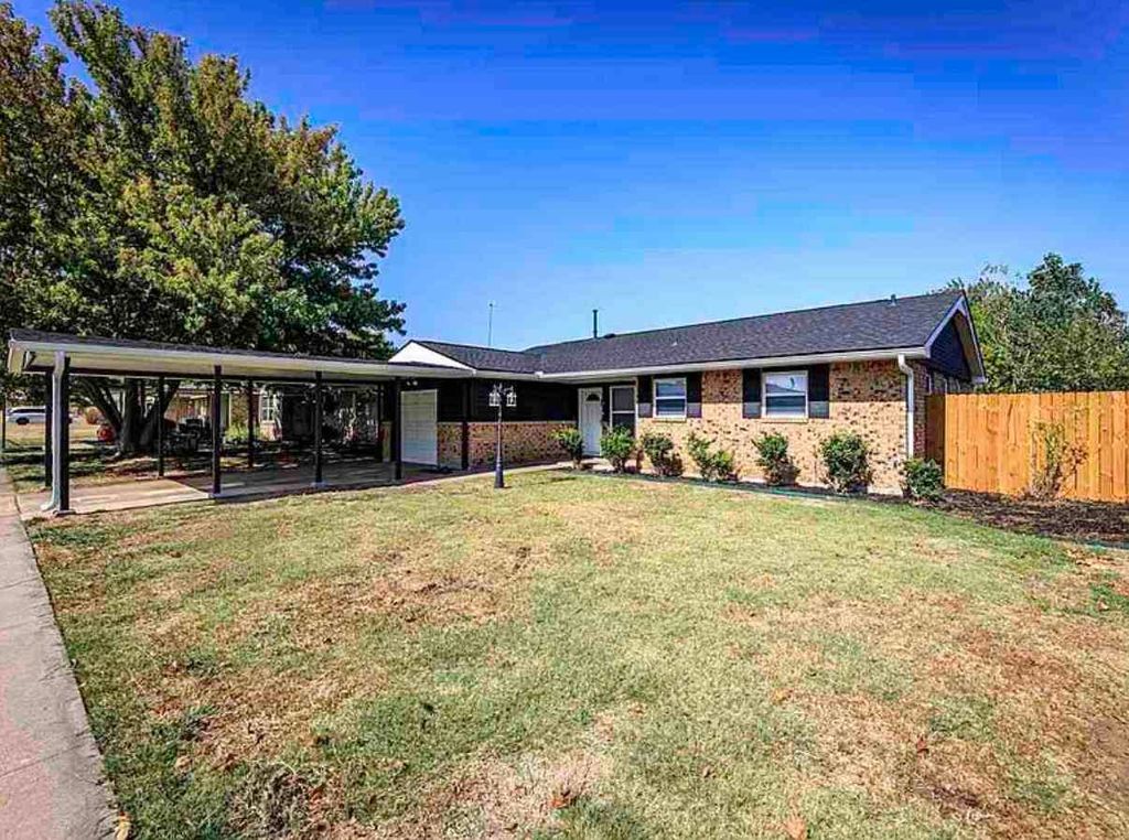 508 SW 70th St, Lawton, OK 73505
