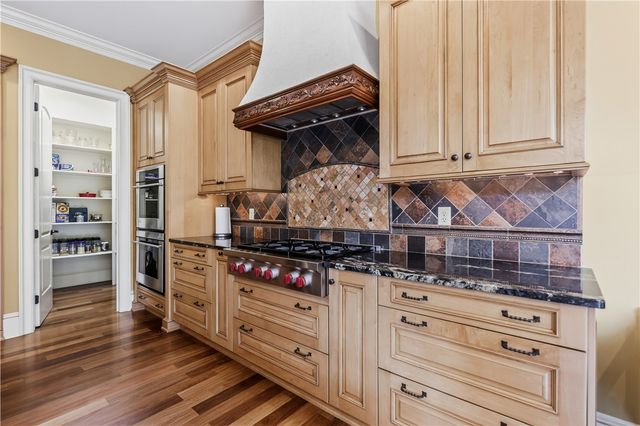 488 Clover Hills Drive, Pittsford, NY 14618